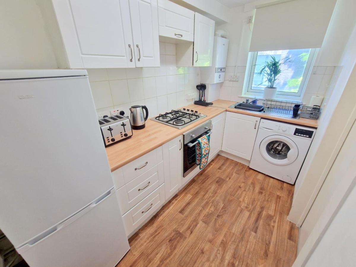 Flat In Battersea, 5 Minutes From Clapham Junction Station Apartment London Bagian luar foto