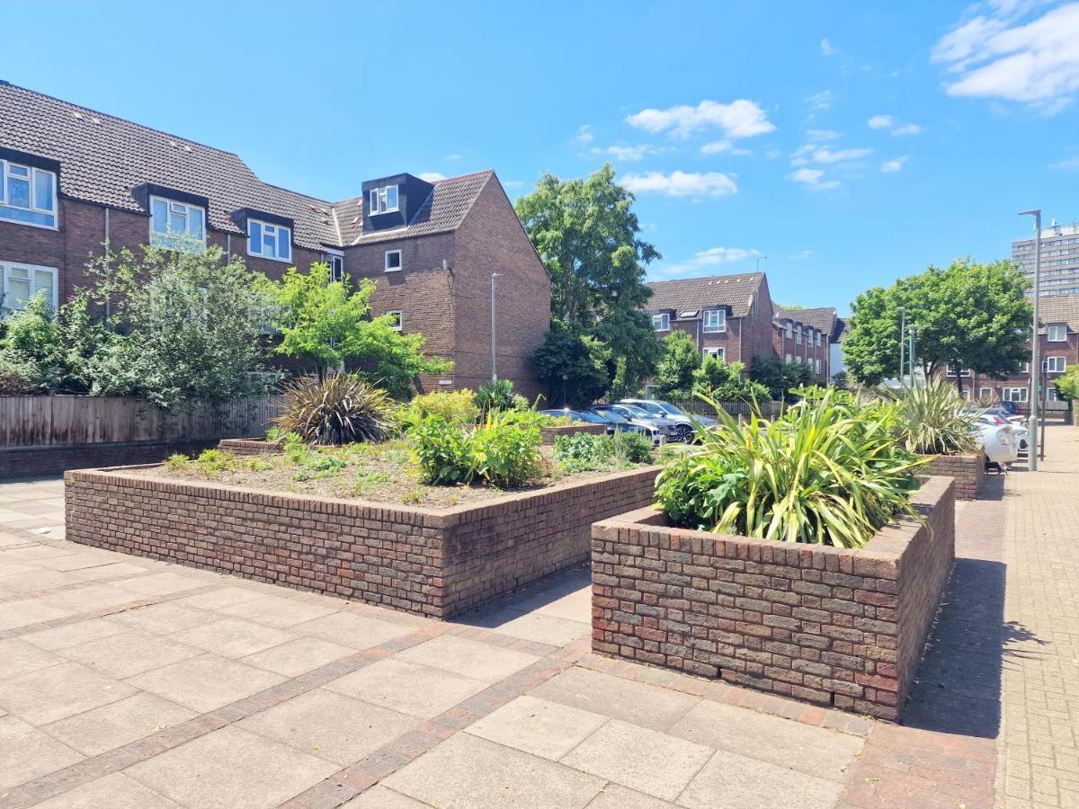 Flat In Battersea, 5 Minutes From Clapham Junction Station Apartment London Bagian luar foto